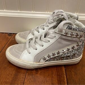 Vintage Havana Girls size 12 Sneakers